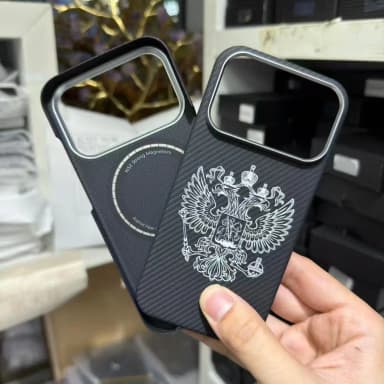 Shield emblem trend Kevlar carbon fiber ultra-thin magnetic phone protective case, suitable for iPhone 17ProMax 17pro Air
