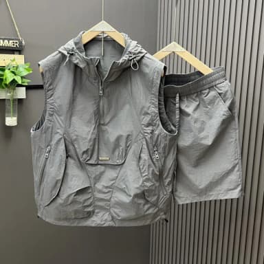 2pcs casual and fashionable hooded vest shorts set men's summer workwear thin and loose couple sleeveless suit