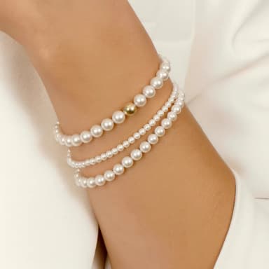 Vlen White Pearl Bead Bracelets for Women Elastic Stackable Boho Chic Simple Elegant Jewelry Gift for Women Girls Her